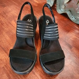NWOB Skechers Rumblers Wedge Sandal Sz.9